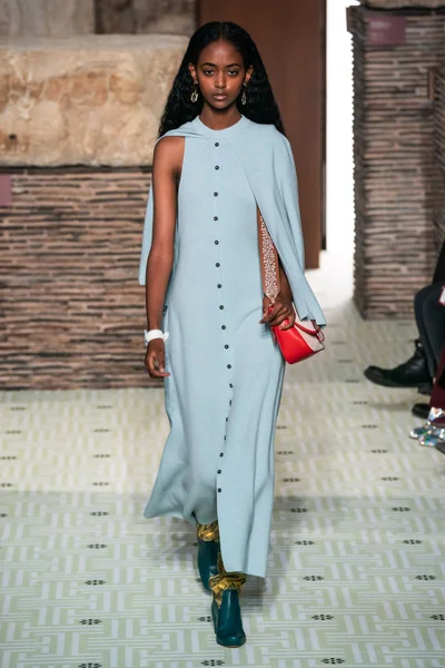 Look 1